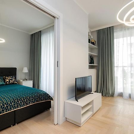 Wola Luxe Apartment Warschau Buitenkant foto
